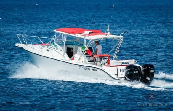 Mako 33 · Fish On — available for charter