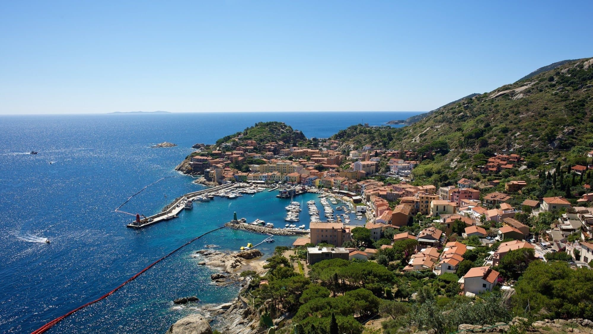 Giglio & Giannutri — Mediterranean charter destination